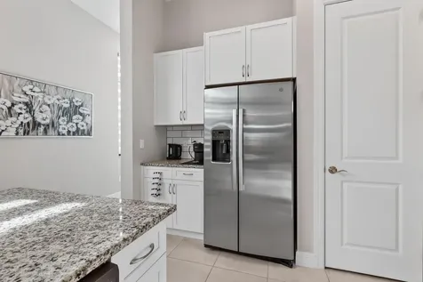 180 SE Via Bisento Port St Lucie FL 34952