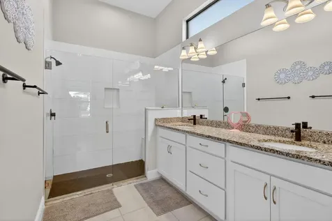 180 SE Via Bisento Port St Lucie FL 34952