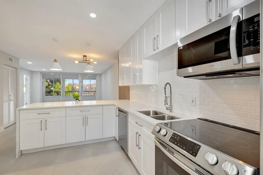 4090 Tivoli Court Lake Worth FL 33467