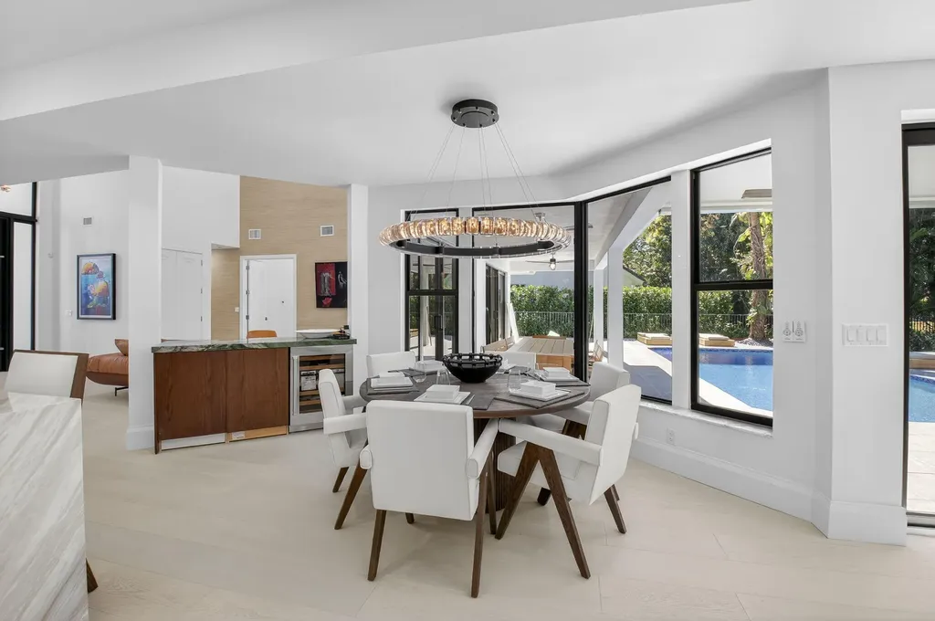 5723 Hamilton Way Boca Raton FL 33496