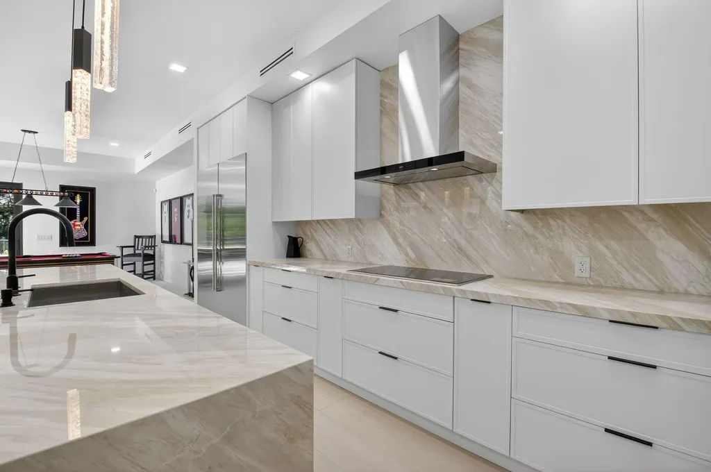 5723 Hamilton Way Boca Raton FL 33496