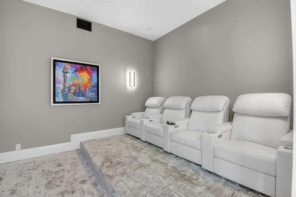 5723 Hamilton Way Boca Raton FL 33496