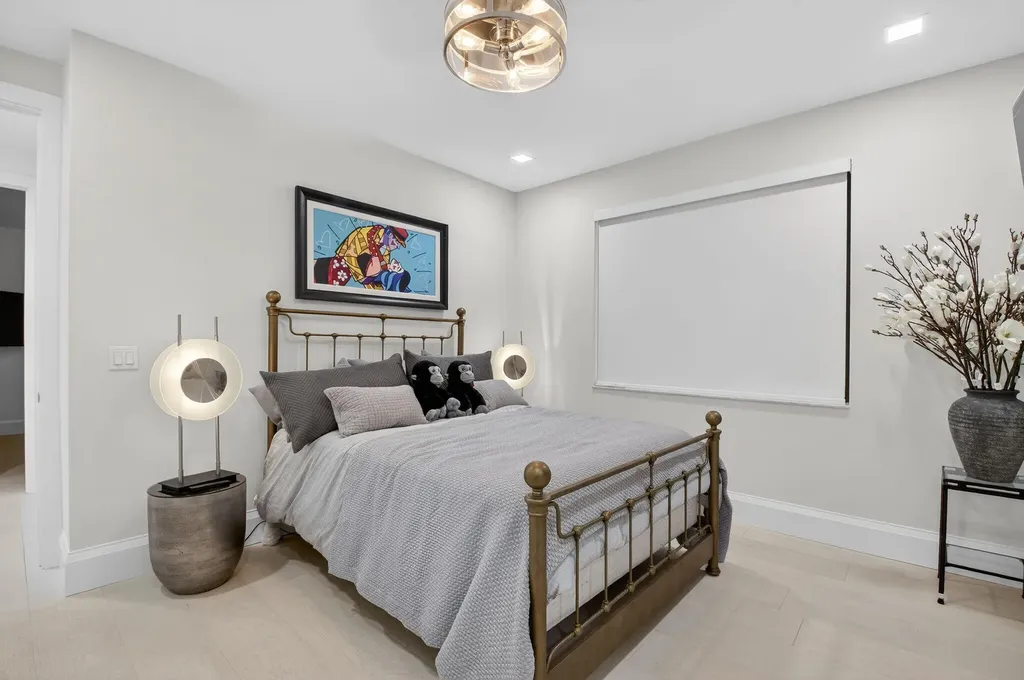 5723 Hamilton Way Boca Raton FL 33496