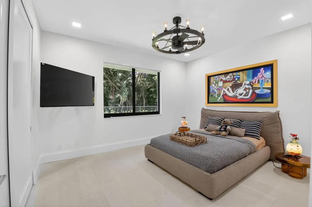 5723 Hamilton Way Boca Raton FL 33496