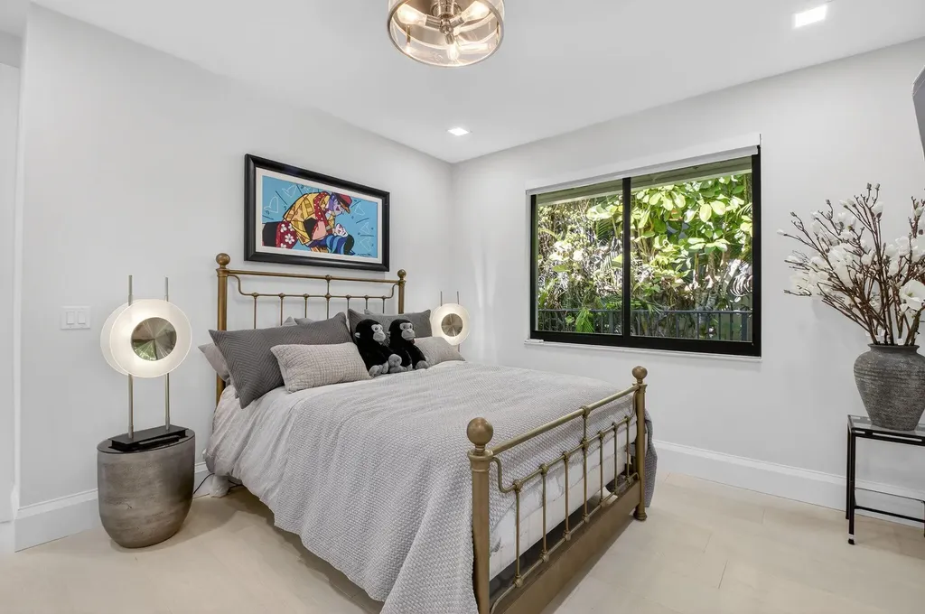 5723 Hamilton Way Boca Raton FL 33496