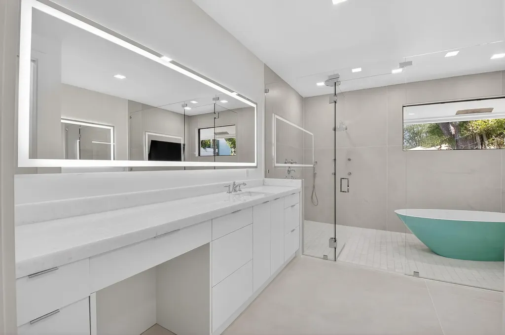 5723 Hamilton Way Boca Raton FL 33496