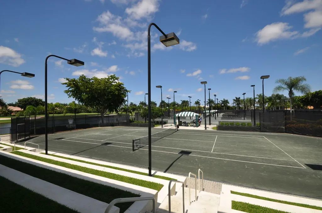 5723 Hamilton Way Boca Raton FL 33496