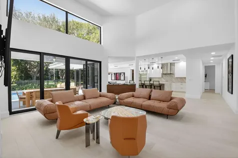 5723 Hamilton Way Boca Raton FL 33496