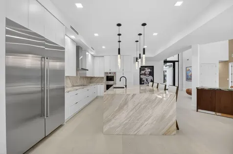 5723 Hamilton Way Boca Raton FL 33496