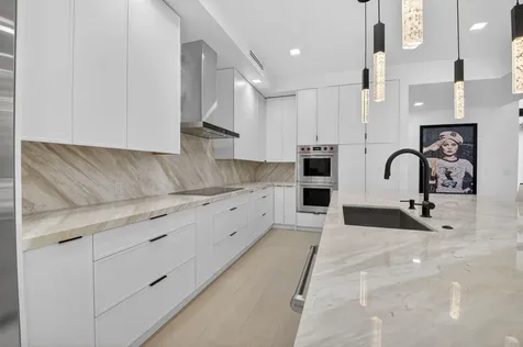 5723 Hamilton Way Boca Raton FL 33496