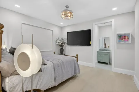 5723 Hamilton Way Boca Raton FL 33496