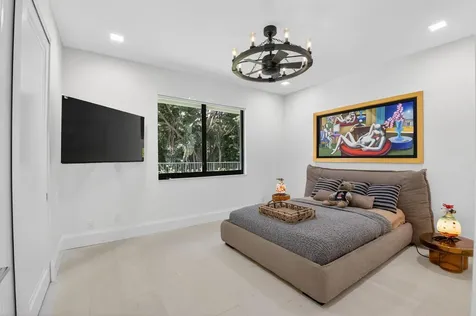 5723 Hamilton Way Boca Raton FL 33496