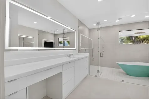 5723 Hamilton Way Boca Raton FL 33496