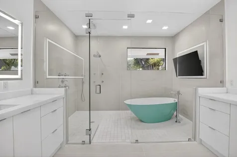 5723 Hamilton Way Boca Raton FL 33496