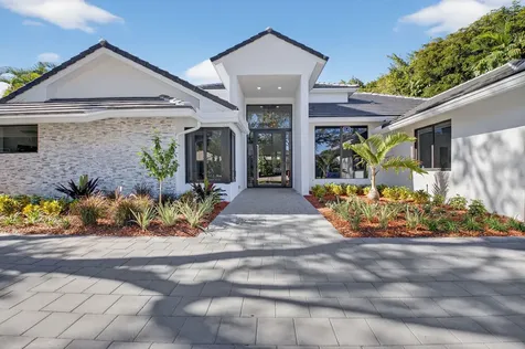 5723 Hamilton Way Boca Raton FL 33496