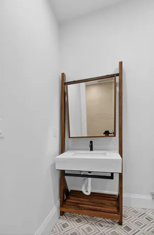 5723 Hamilton Way Boca Raton FL 33496