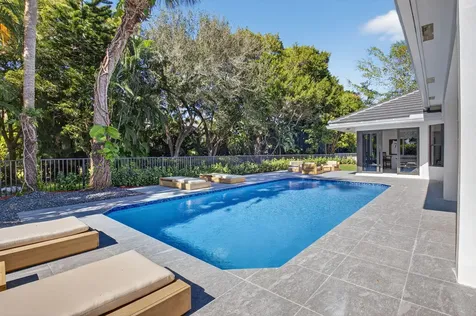 5723 Hamilton Way Boca Raton FL 33496