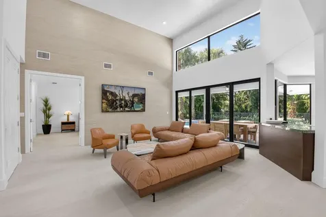 5723 Hamilton Way Boca Raton FL 33496