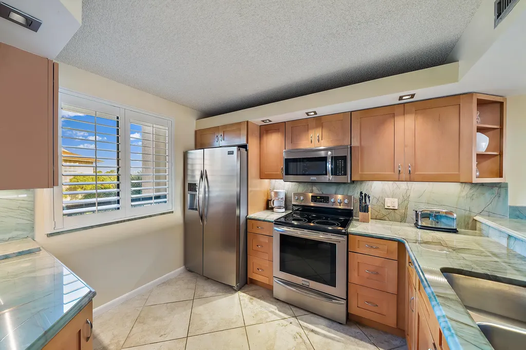 2601 Marina Isle Way Jupiter FL 33477