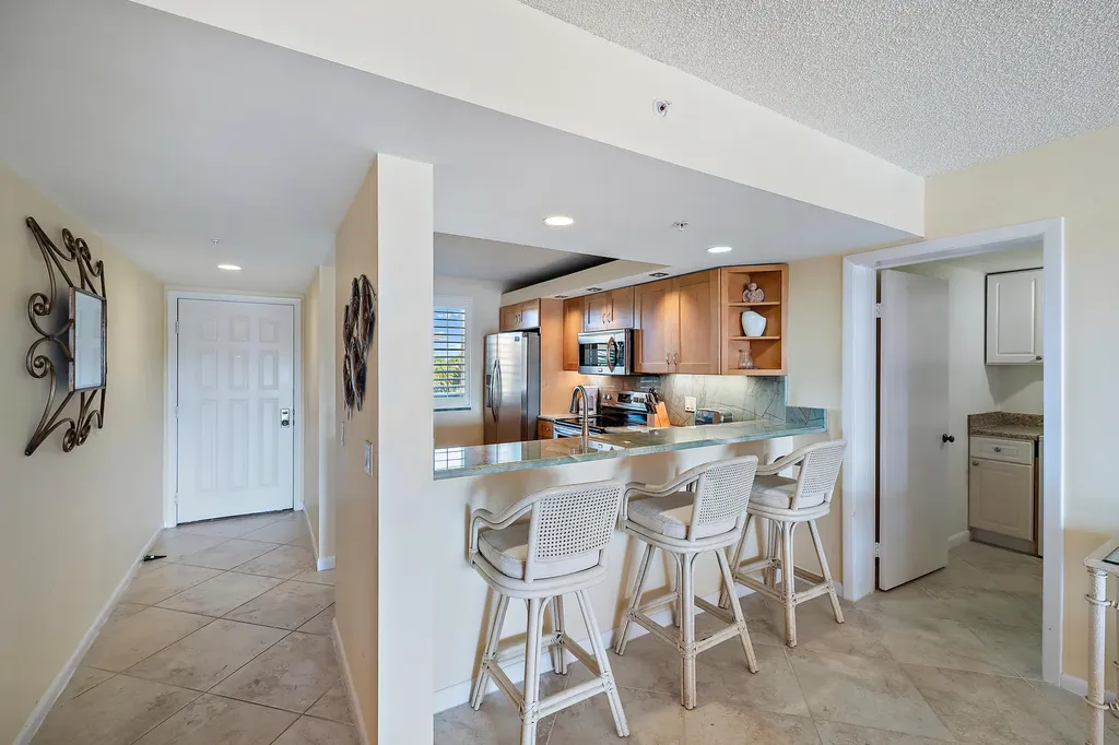 2601 Marina Isle Way Jupiter FL 33477