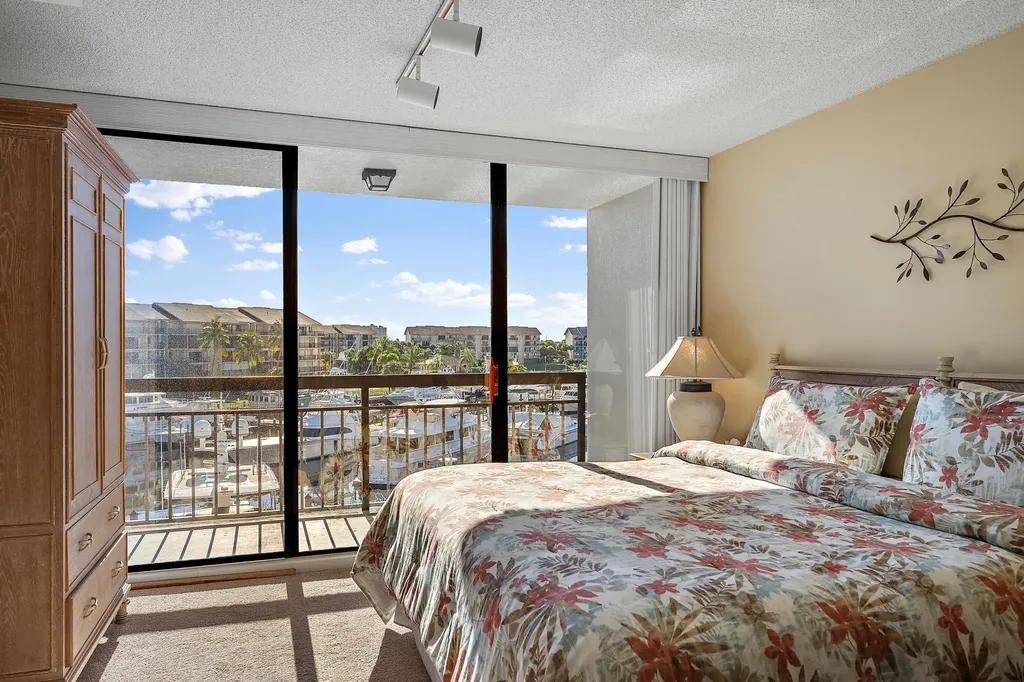 2601 Marina Isle Way Jupiter FL 33477