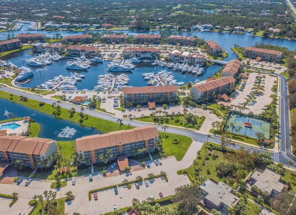 2601 Marina Isle Way Jupiter FL 33477
