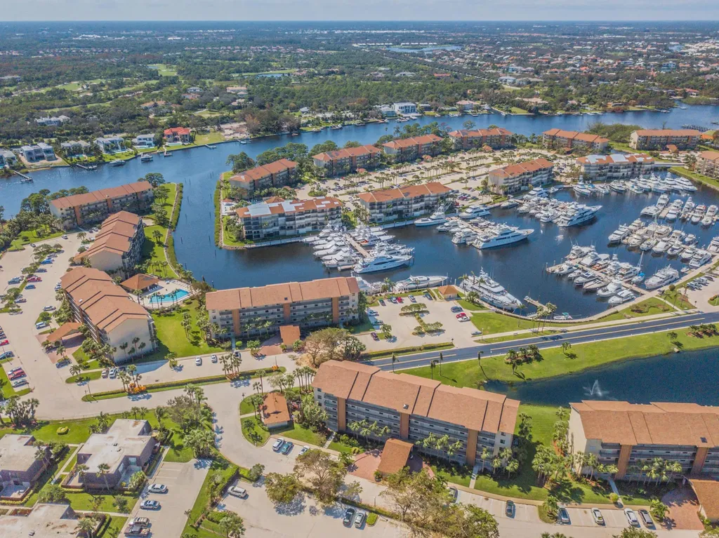 2601 Marina Isle Way Jupiter FL 33477