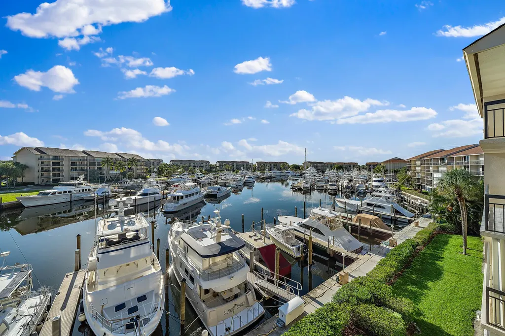2601 Marina Isle Way Jupiter FL 33477
