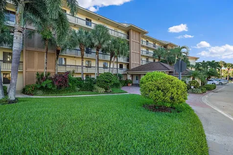2601 Marina Isle Way Jupiter FL 33477