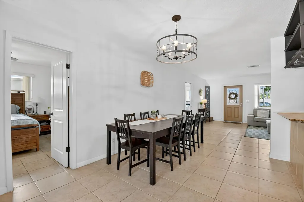 5511 Van Buren Street Hollywood FL 33021