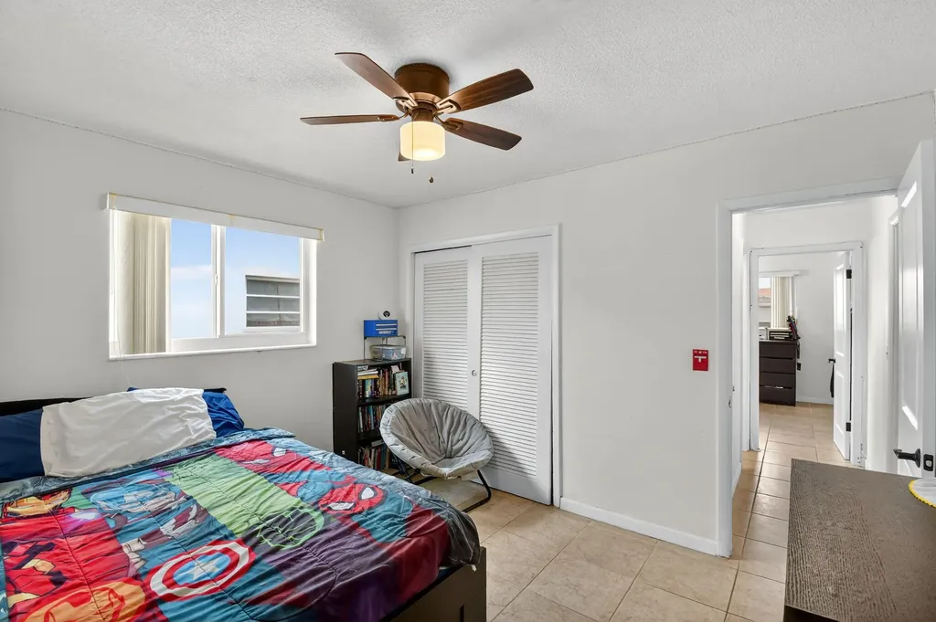 5511 Van Buren Street Hollywood FL 33021