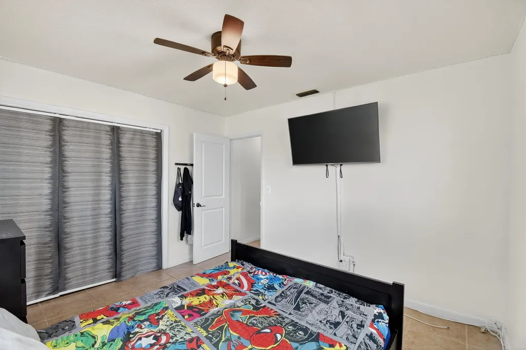 5511 Van Buren Street Hollywood FL 33021