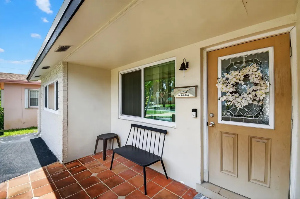 5511 Van Buren Street Hollywood FL 33021