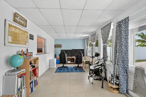 5511 Van Buren Street Hollywood FL 33021