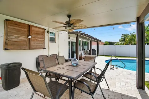 5511 Van Buren Street Hollywood FL 33021