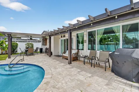 5511 Van Buren Street Hollywood FL 33021
