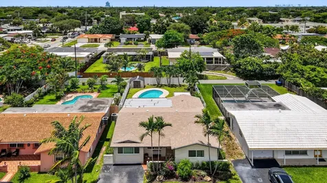 5511 Van Buren Street Hollywood FL 33021