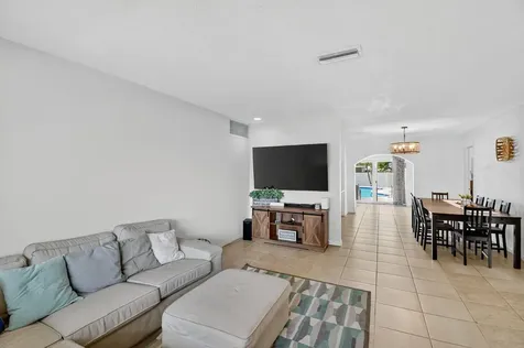 5511 Van Buren Street Hollywood FL 33021