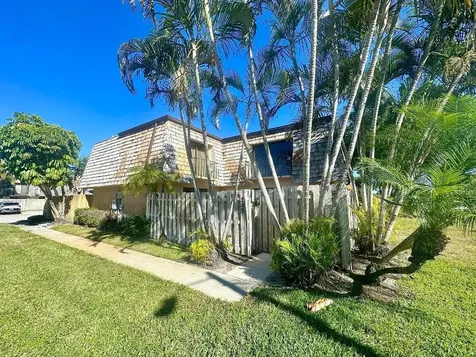 225 Lake Arbor Drive Palm Springs FL 33461