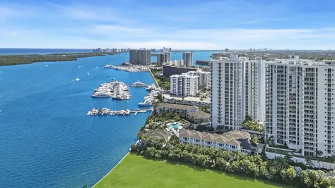 1 Water Club Way North Palm Beach FL 33408
