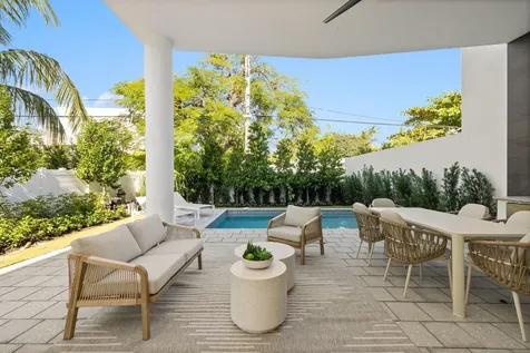 723 Lake Avenue N Delray Beach FL 33483