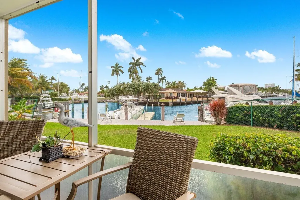 2201 SE 9th Street Pompano Beach FL 33062