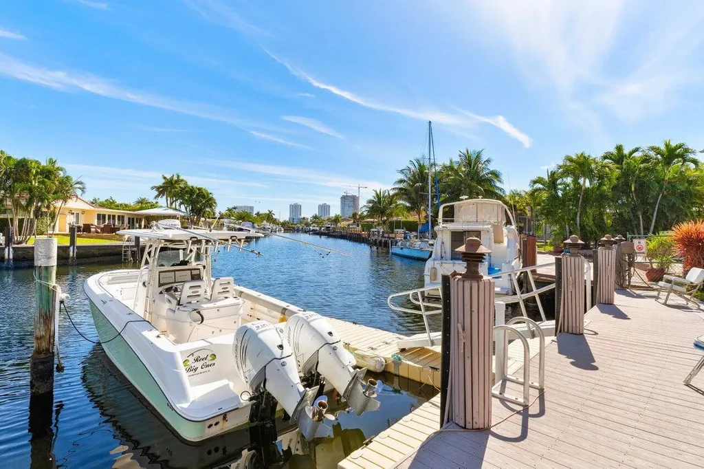 2201 SE 9th Street Pompano Beach FL 33062