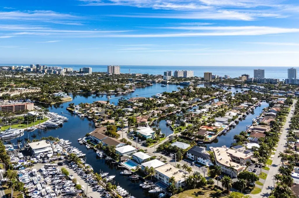 2201 SE 9th Street Pompano Beach FL 33062