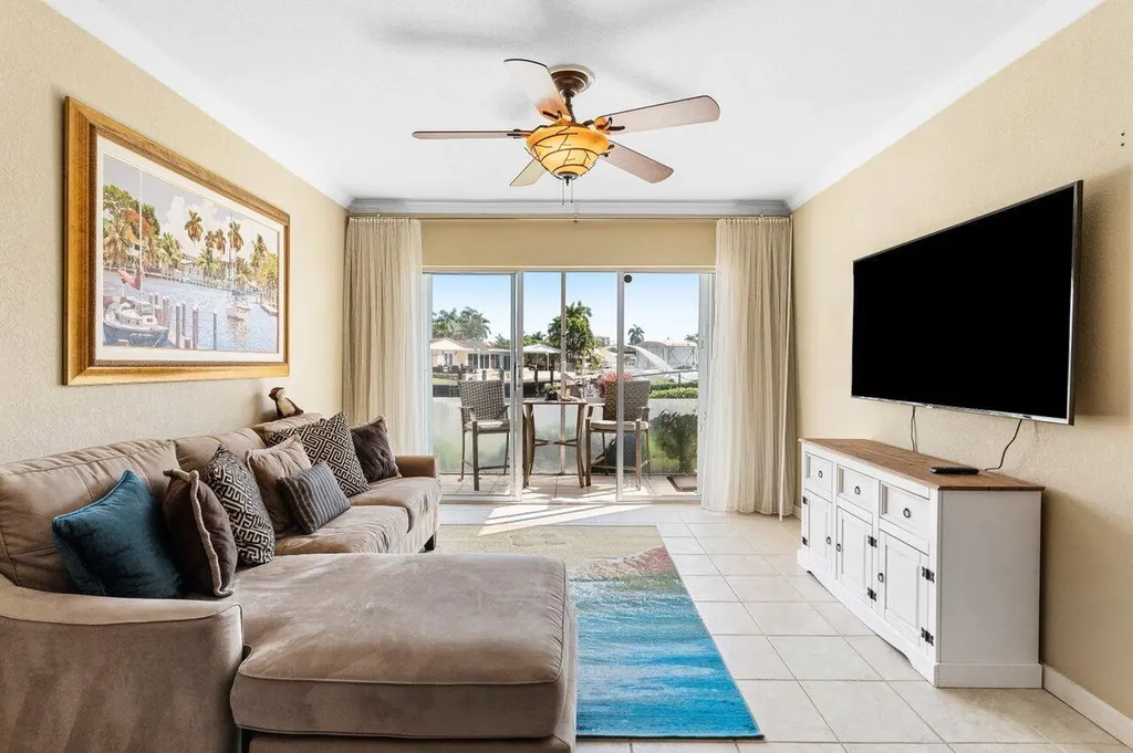 2201 SE 9th Street Pompano Beach FL 33062