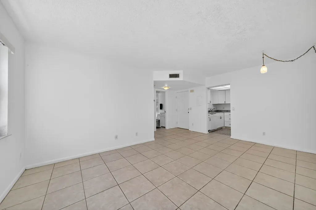 1679 SE Green Acres Circle Port St Lucie FL 34952