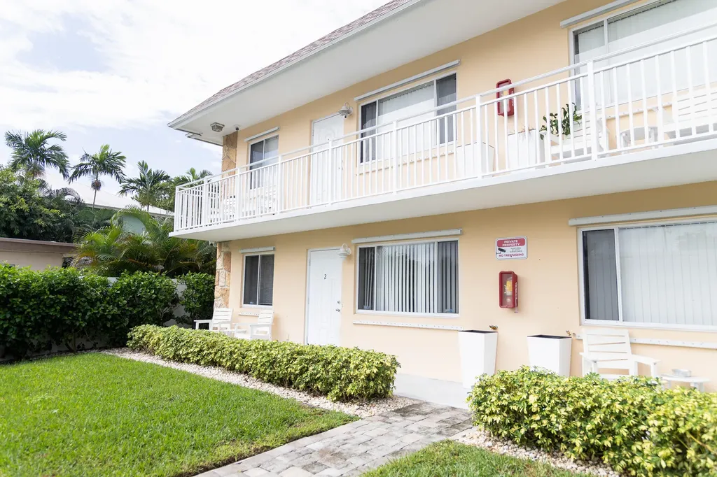 1905 Lake Worth Road Lake Worth Beach FL 33461