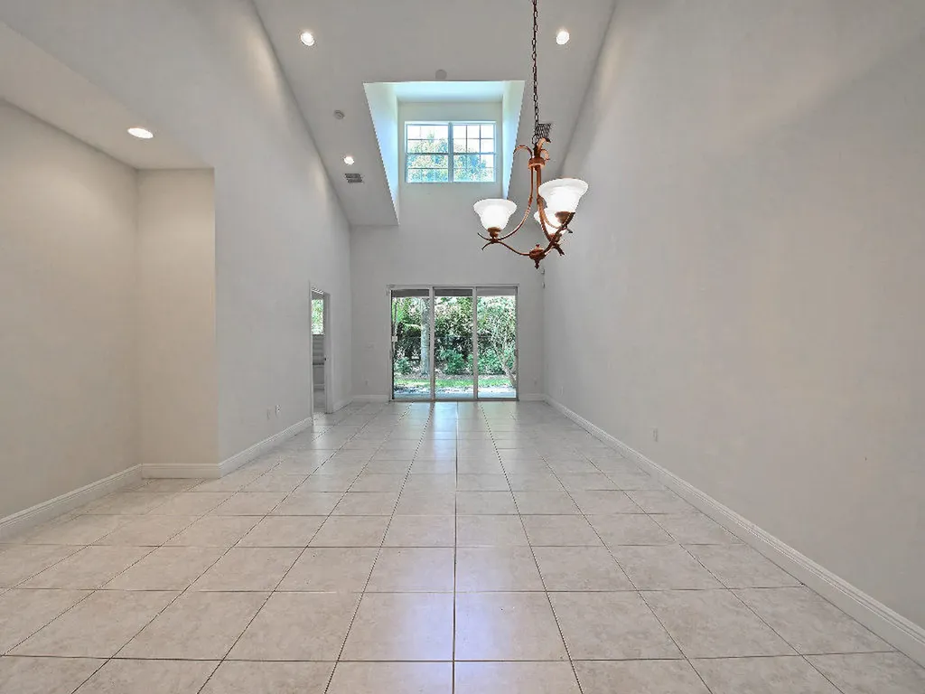 1645 Baseline Lane Vero Beach FL 32967