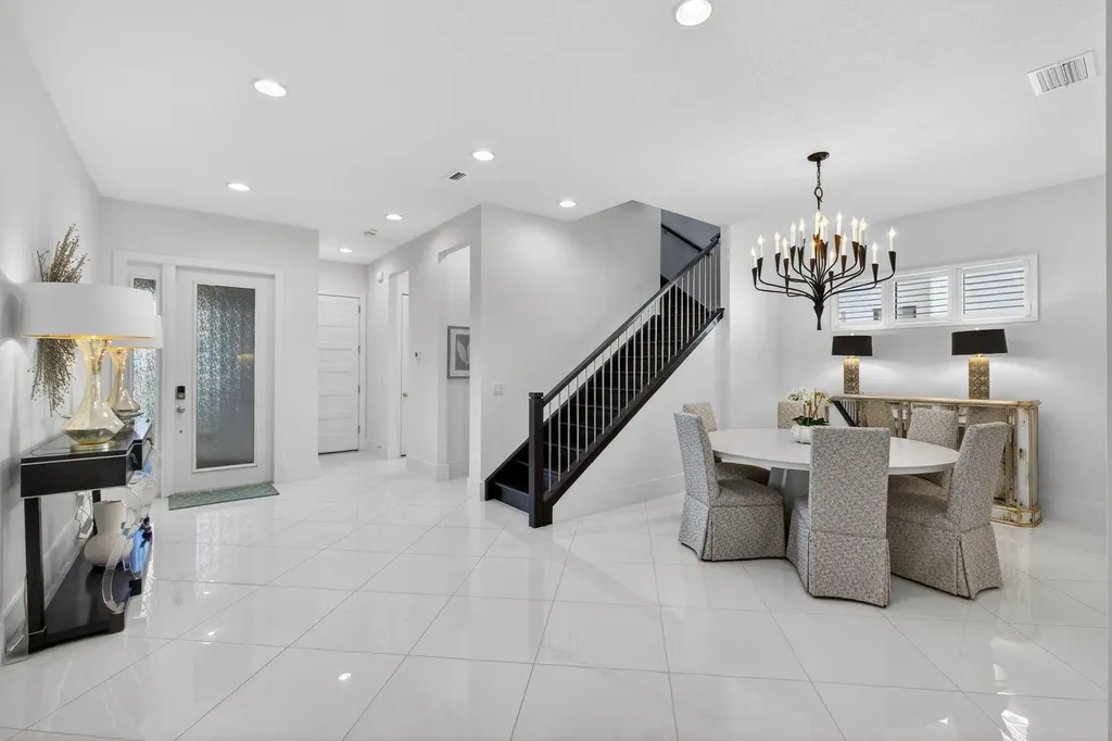 5630 Delacroix Terrace Palm Beach Gardens FL 33418