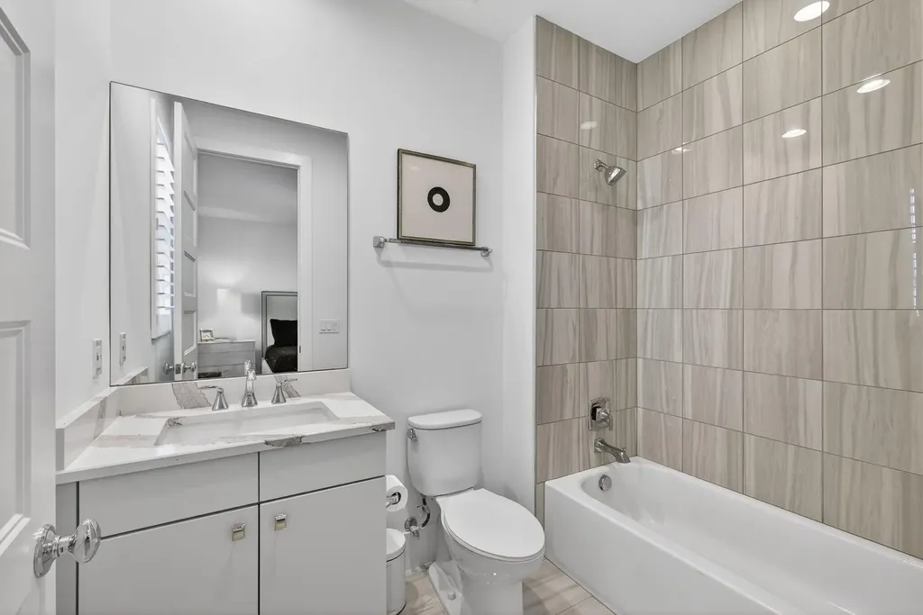 5630 Delacroix Terrace Palm Beach Gardens FL 33418